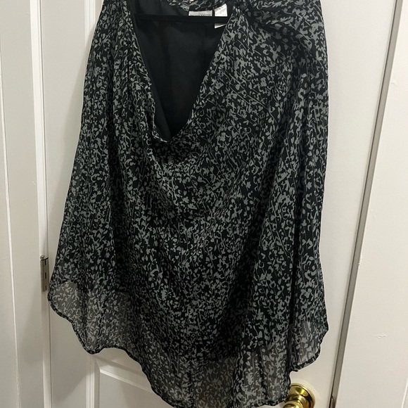 Jaclyn Smith Dresses & Skirts - Jaclyn Smith Black and Gray skirt